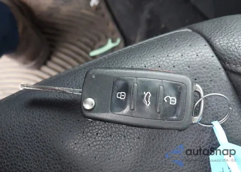 2010 Volkswagen Jetta Tdi from USA, damaged, VIN 3VWRL7AJ5AM178254